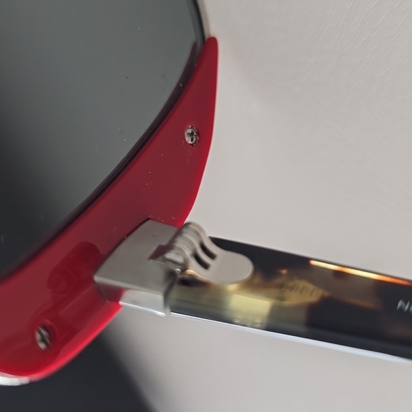 Prada sunglasses grey tint with red decor and turtle arms - Picture 9 of 9